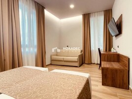 Desk, soundproofing, iron/ironing board, free WiFi