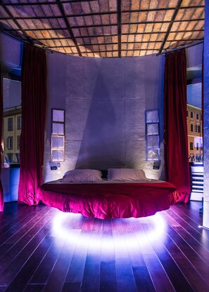 Egyptian cotton sheets, premium bedding, down duvets, memory-foam beds - MDM Guesthouse (Rome)