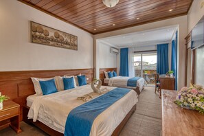 Deluxe Quadruple Room