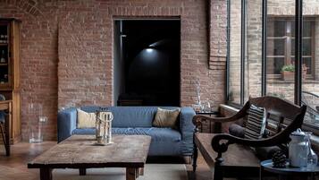 32-inch flat-screen TV with satellite channels, TV, heated floors