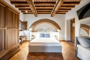 Biancheria da letto di alta qualità, minibar, una cassaforte in camera