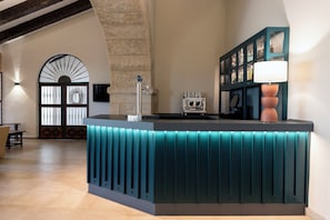 2 bars/lounges - Parador de Ciudad Rodrigo (Ciudad Rodrigo)