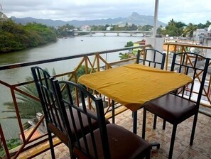 Family Room | Balcony