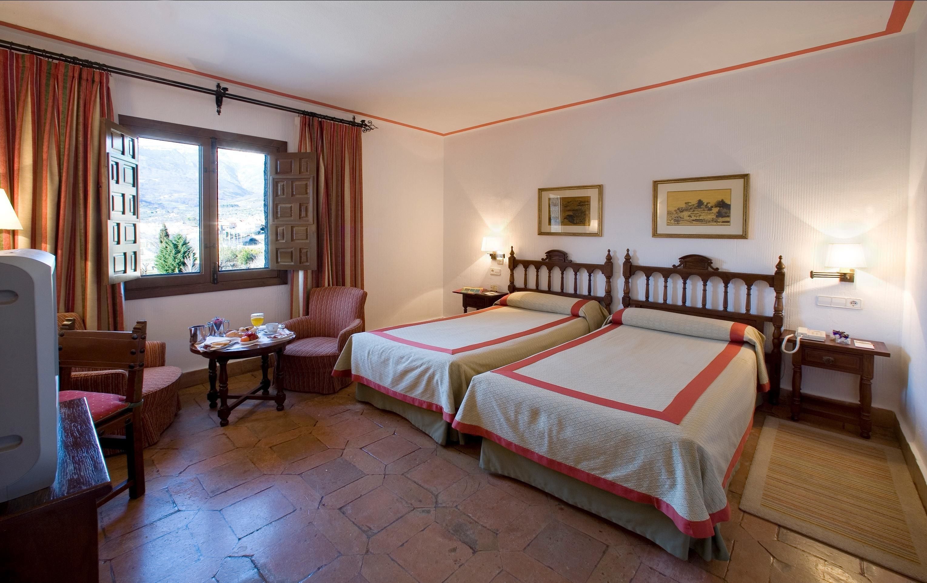 1 bedroom, premium bedding, minibar, in-room safe