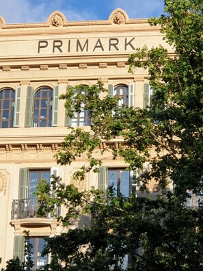 Exterior - Hostal Absolut Stay - Adults Only (Barcelona)