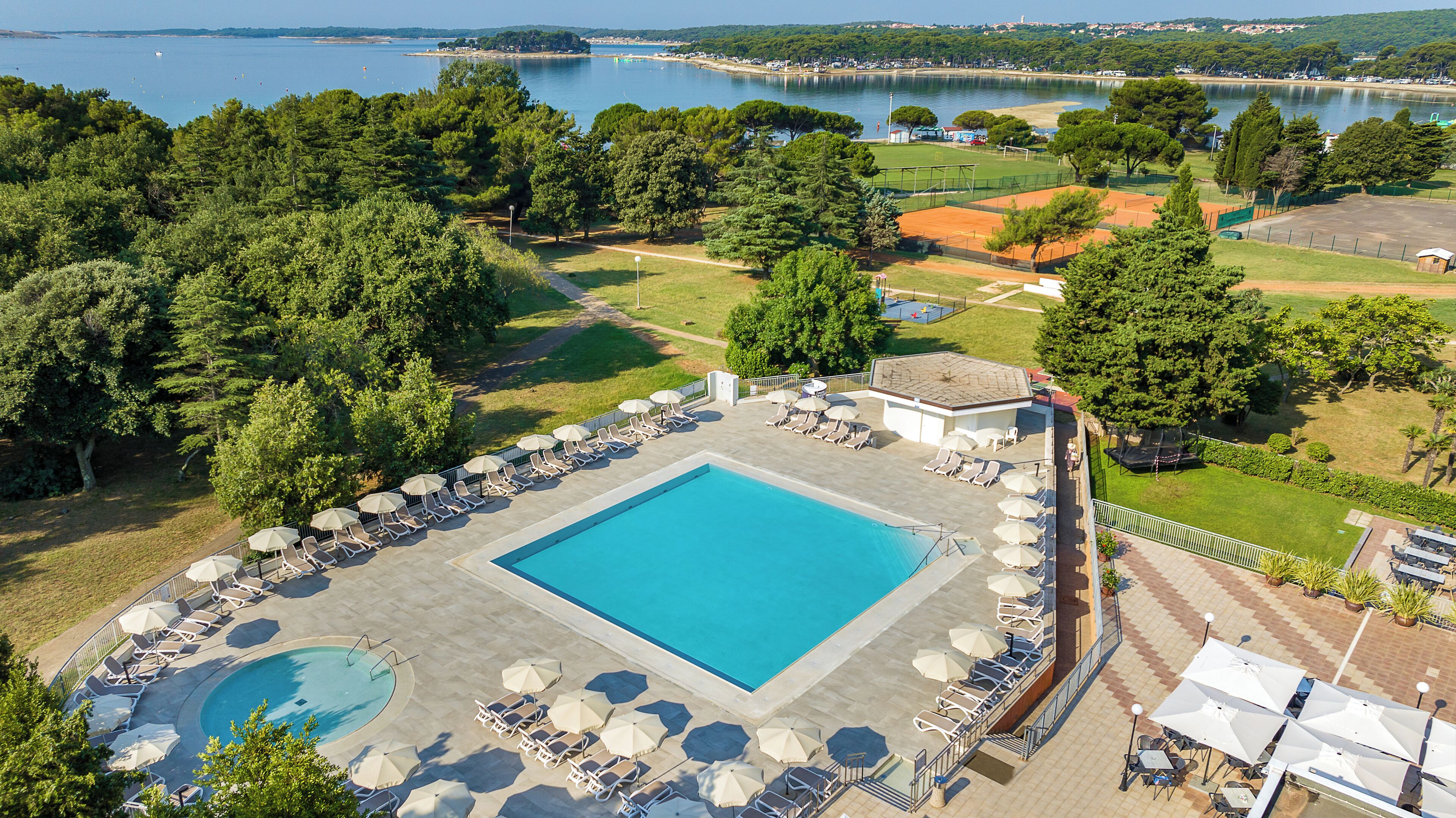 Foto - Arena Hotel Holiday