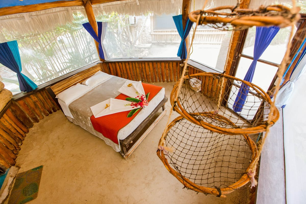 Classic Chalet, 1 Double Bed, Private Bathroom, Garden View | In-room safe, blackout drapes, WiFi (free)