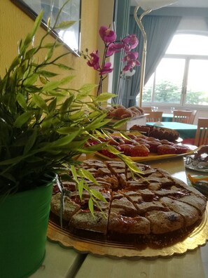Bao gồm bữa sáng buffet