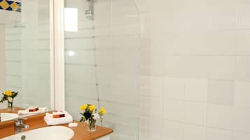 Free toiletries, towels