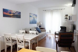 Desk, iron/ironing board, free cots/infant beds, free WiFi - Marci's Home (Rome)