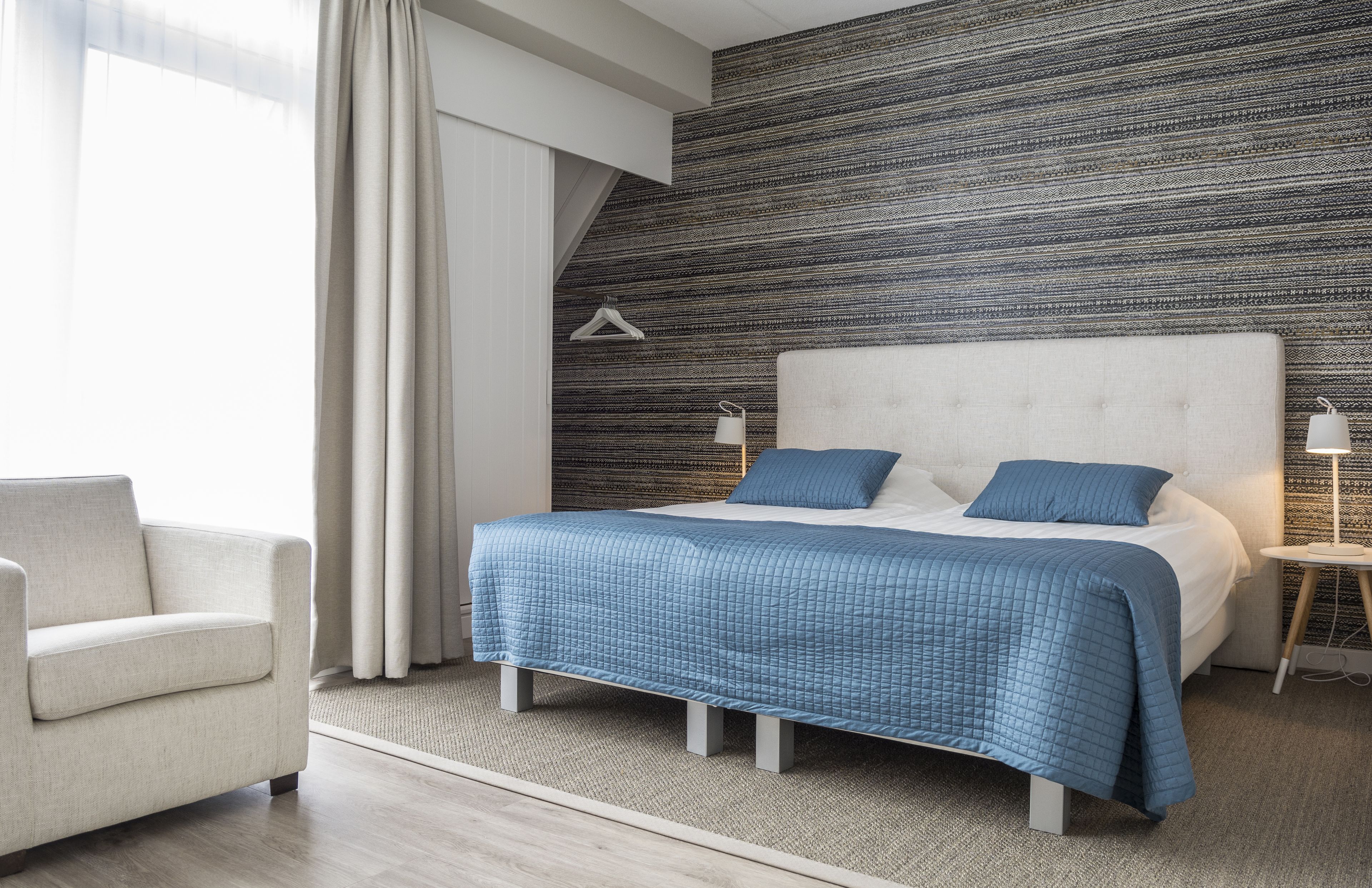 triple room, private bathroom | in-room safe, desk, free wifi, bed sheets