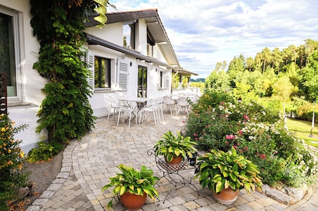 Frühstück, Mittagessen und Abendessen. Landgasthof Altes Kurhaus