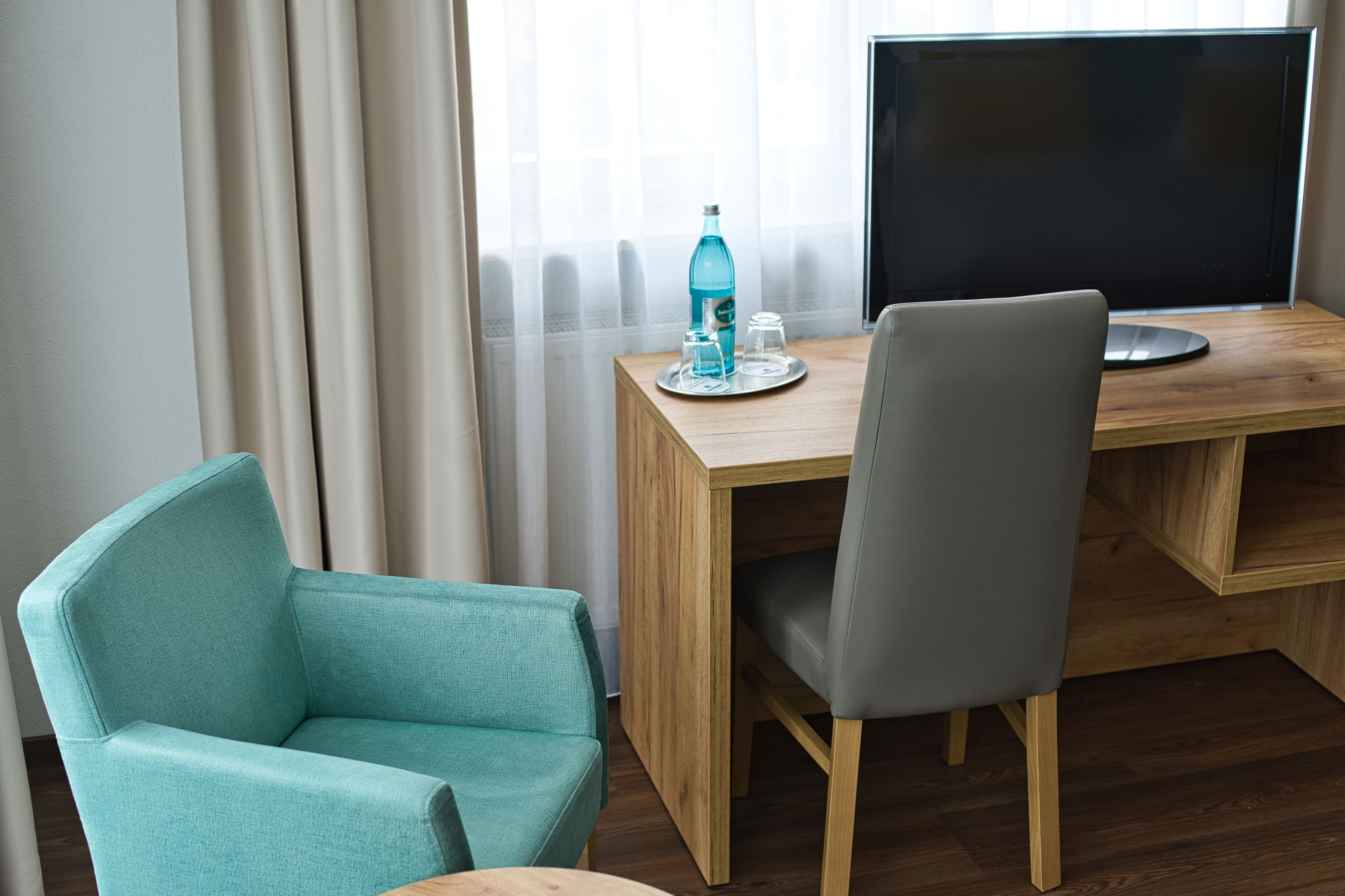 in-room business centre