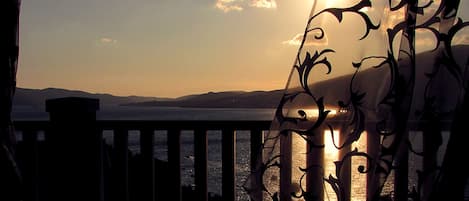 Panoramic-Apartment, 1 Schlafzimmer, Terrasse, Meerblick | Ausblick vom Zimmer