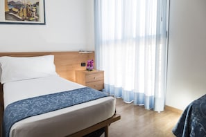 Basic Apartment, 1 Bedroom (Medium) | Minibar, in-room safe, free WiFi, bed sheets - Aparthotel Esperya (Lignano Sabbiadoro)