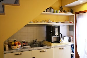 Free daily buffet breakfast  - Oceano Mare (Venice)