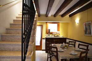 Petit déjeuner buffet compris tous les jours