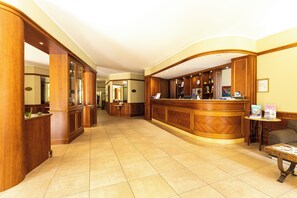 Reception - Hotel Valentino (Acqui Terme)