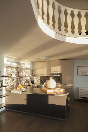 Luxury Villa, Sea View, Beachfront (Argonauta)