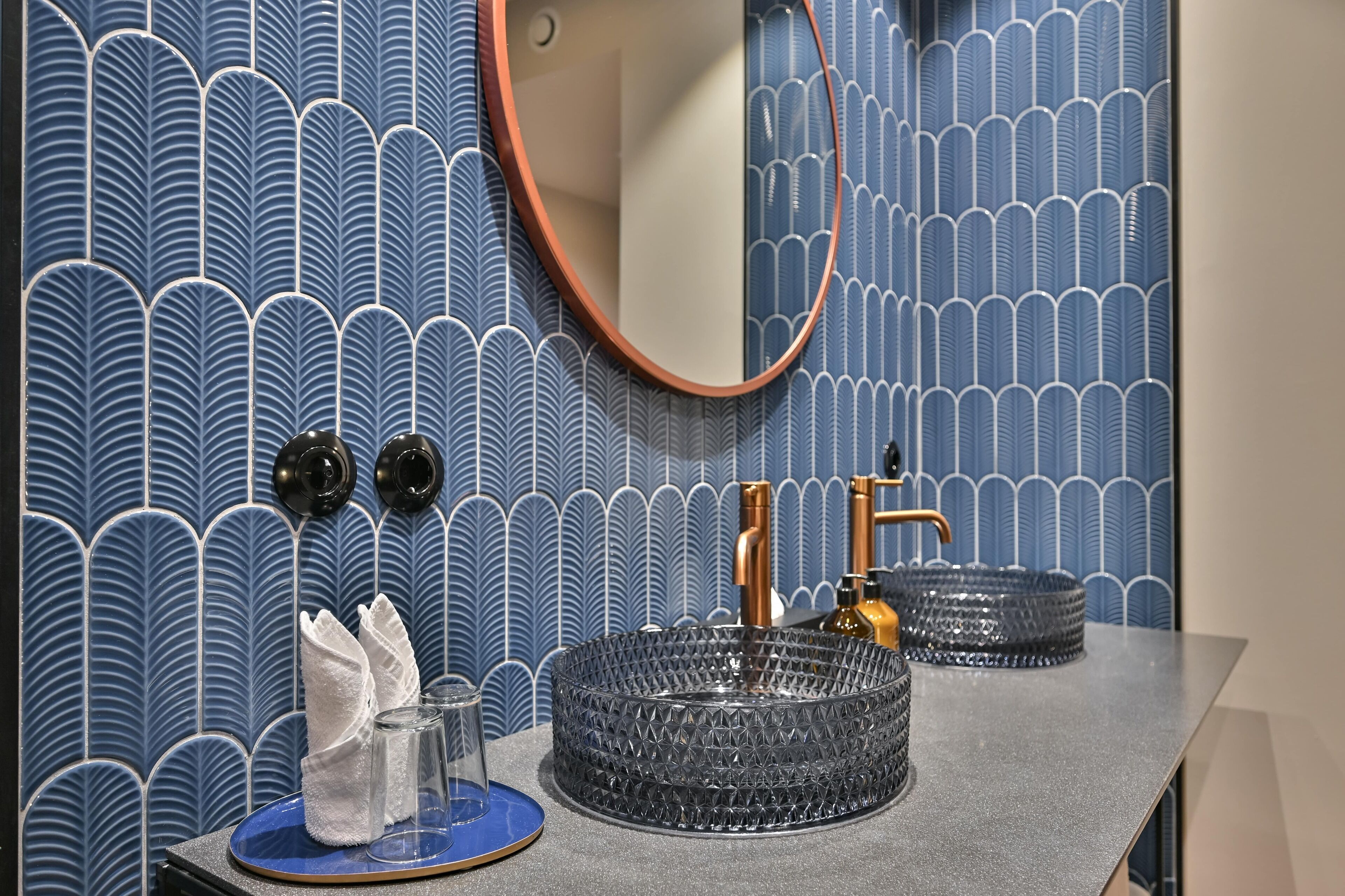 small plus family + friends | bathroom | shower, free toiletries, hair dryer, bathrobes