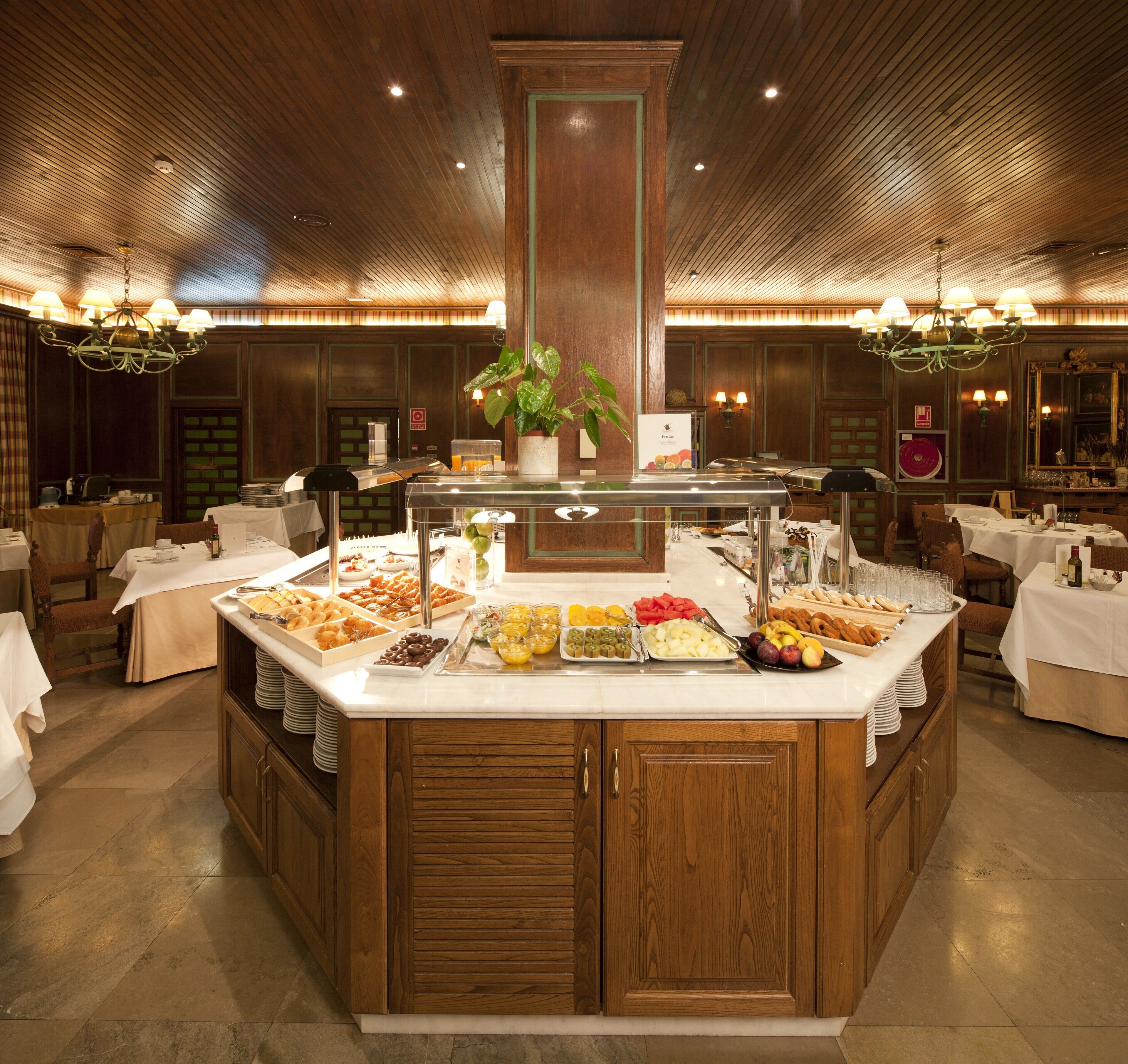 daily buffet breakfast for a fee