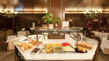 Dagelijks ontbijtbuffet (toeslag)