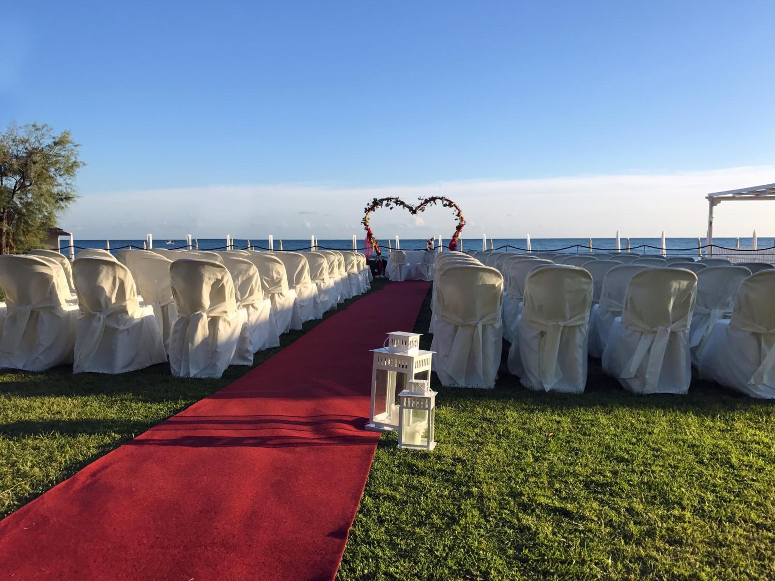 outdoor banquet area