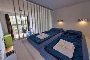 Family Room, Private Bathroom | In-room safe, free WiFi, bed sheets - Stayokay Amsterdam Oost - Hostel (Amsterdam)