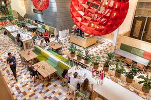 Daily continental breakfast (EUR 9.95 per person)