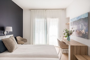 Caja de seguridad en la habitación, wifi gratis y ropa de cama 