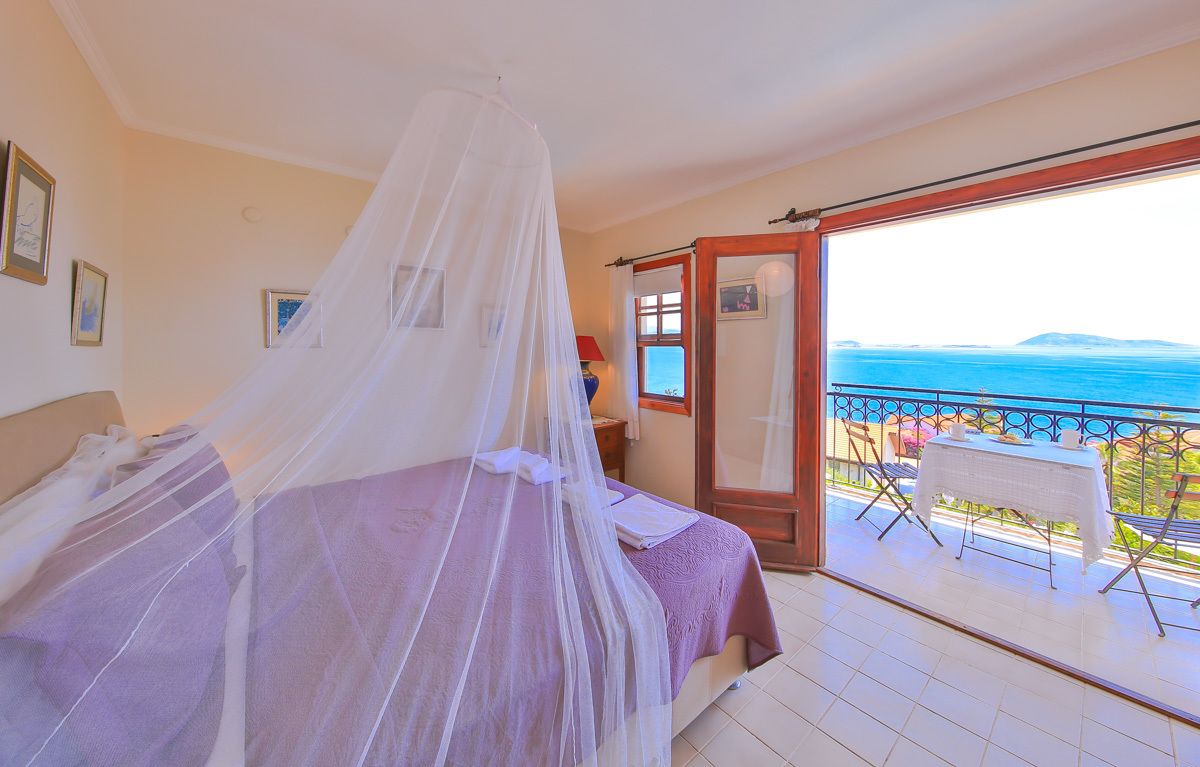 junior suite, 1 bedroom, sea view | 1 bedroom, premium bedding, minibar, desk