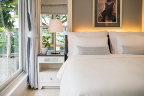 Egyptian cotton sheets, premium bedding, down duvets - BYD Lofts Boutique Hotel & Serviced Apartments - Patong Beach, Phuket (Patong)