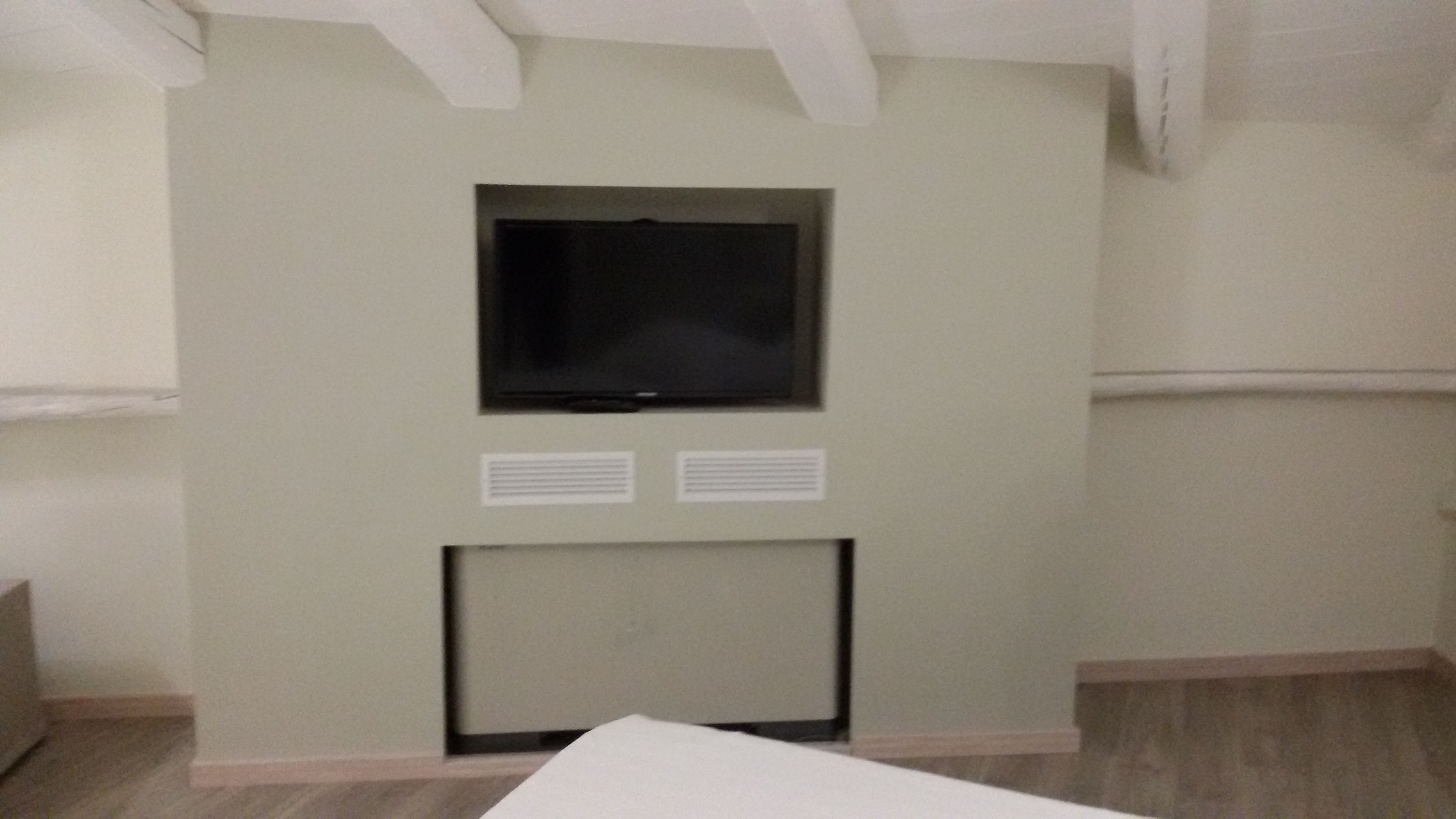 quadruple room | in-room safe, individually decorated, desk, laptop workspace