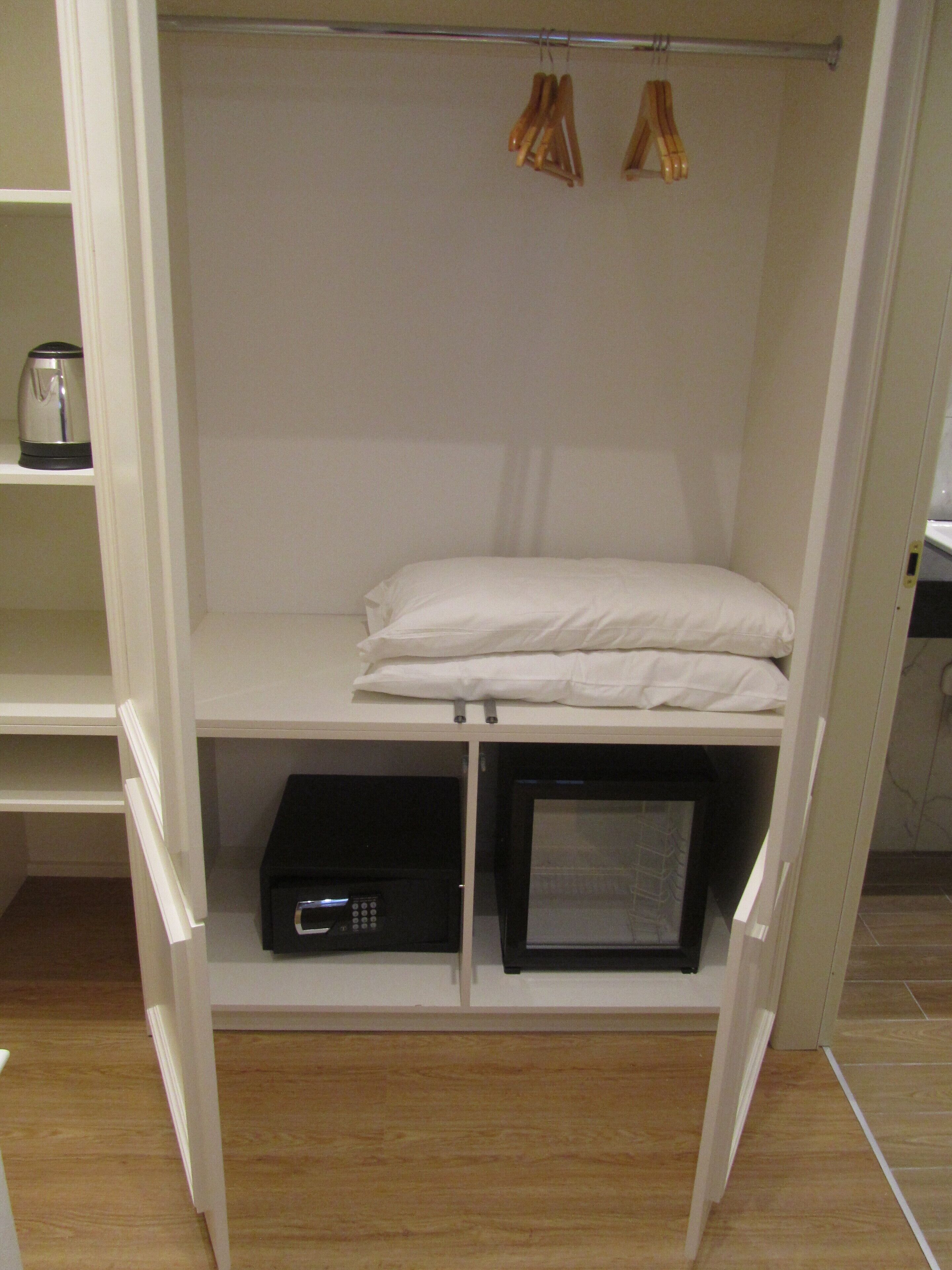 superior double room | room amenity