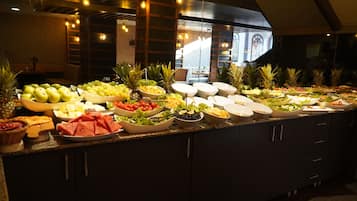 Free daily buffet breakfast