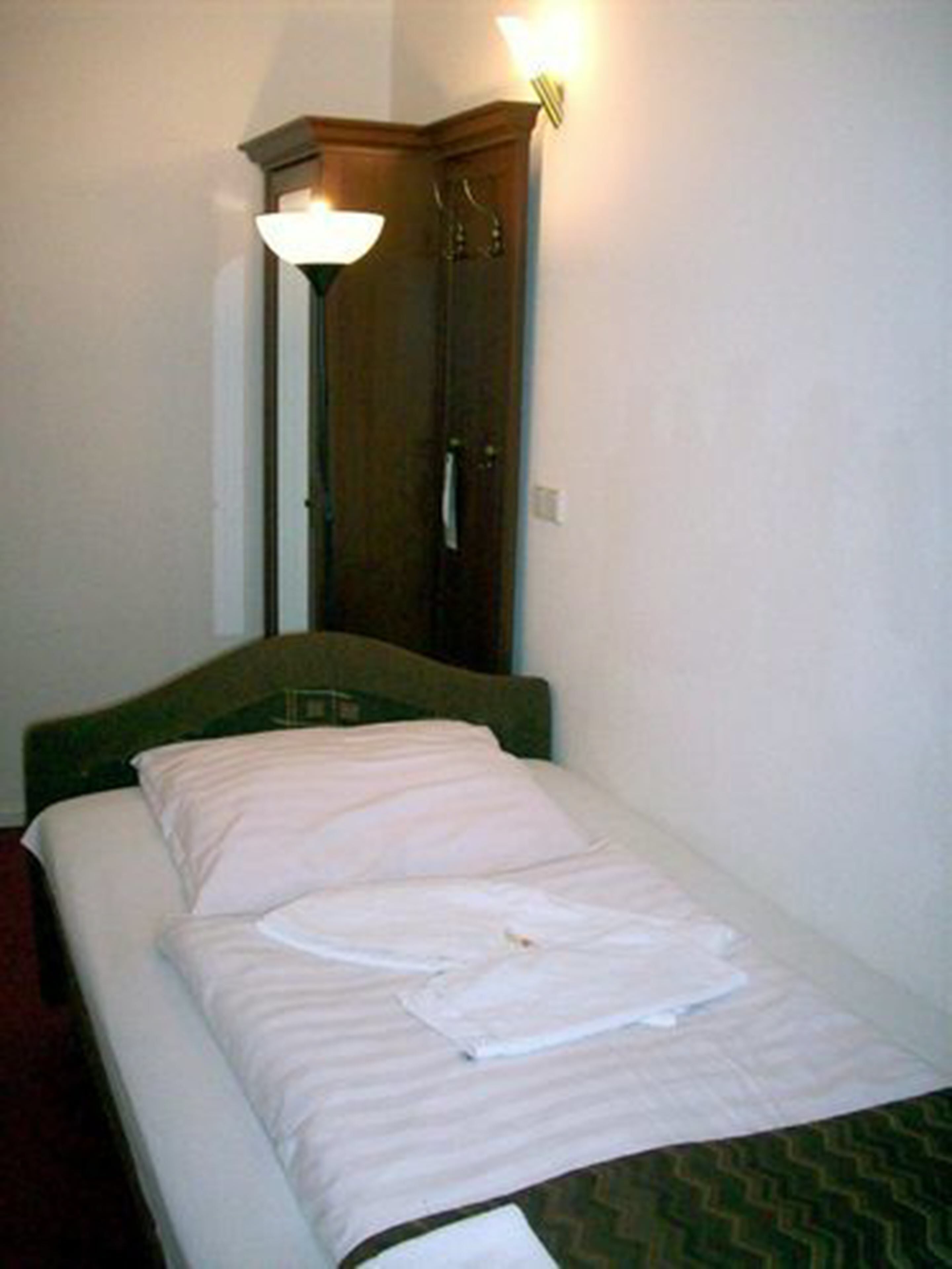 Hotel Amelie Berlin - Image 9