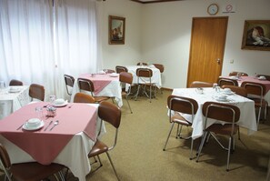 Free daily cooked-to-order breakfast - Hotel Bom Sucesso (Vila Verde)