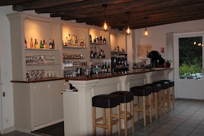 Bar (en la propiedad)