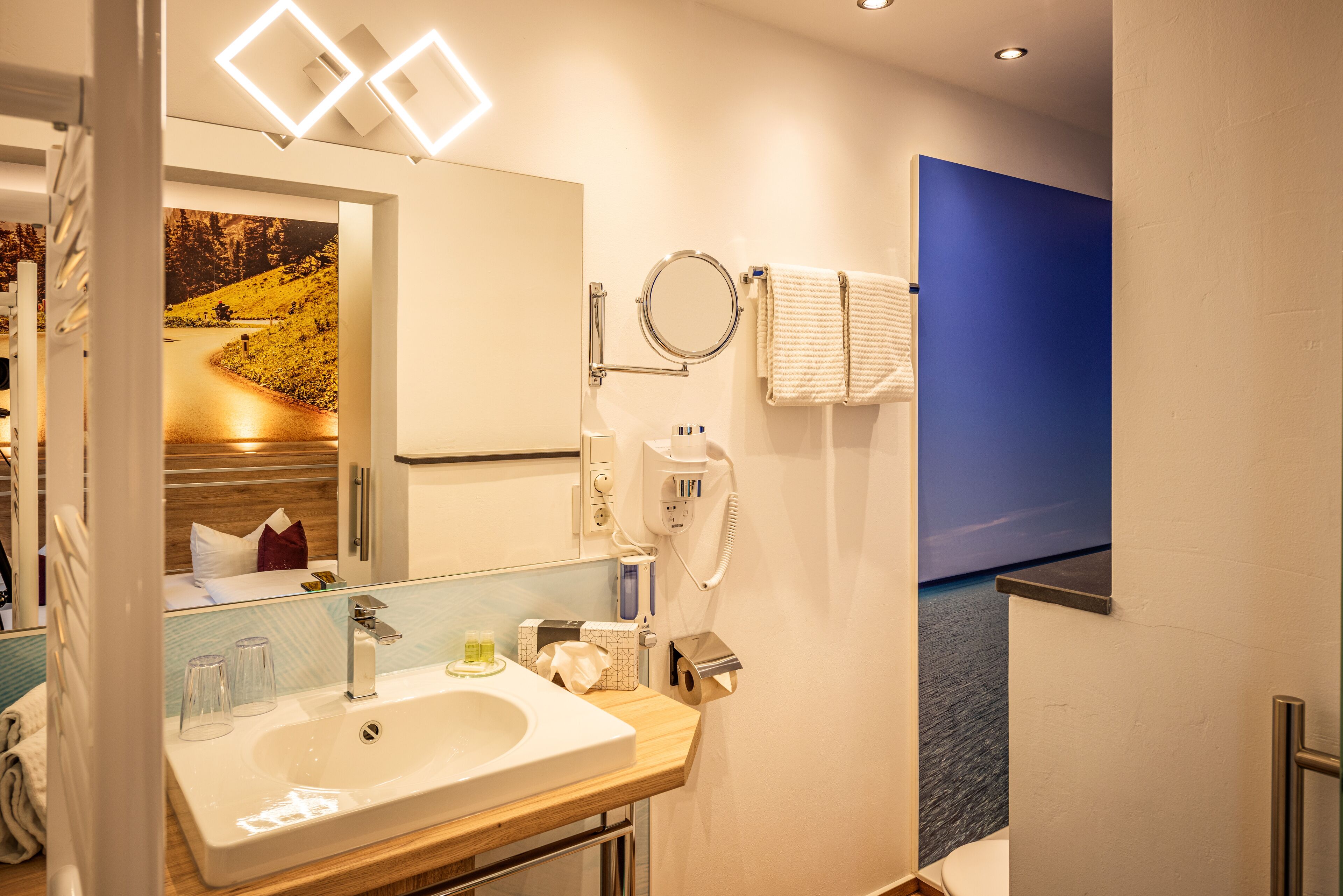 comfort double room | bathroom | shower, hair dryer, towels