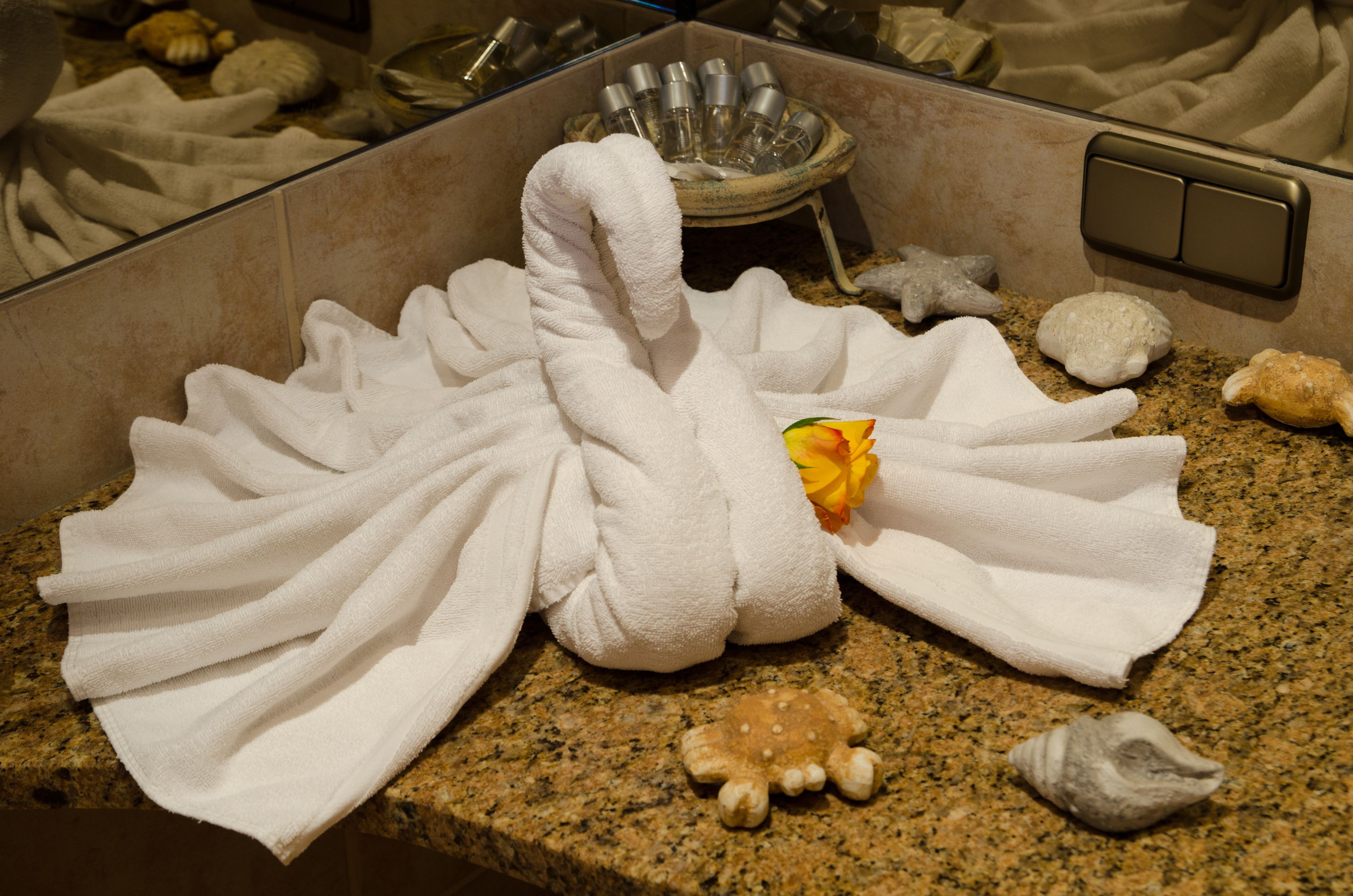 comfort double room | bathroom amenities | shower, hair dryer, towels