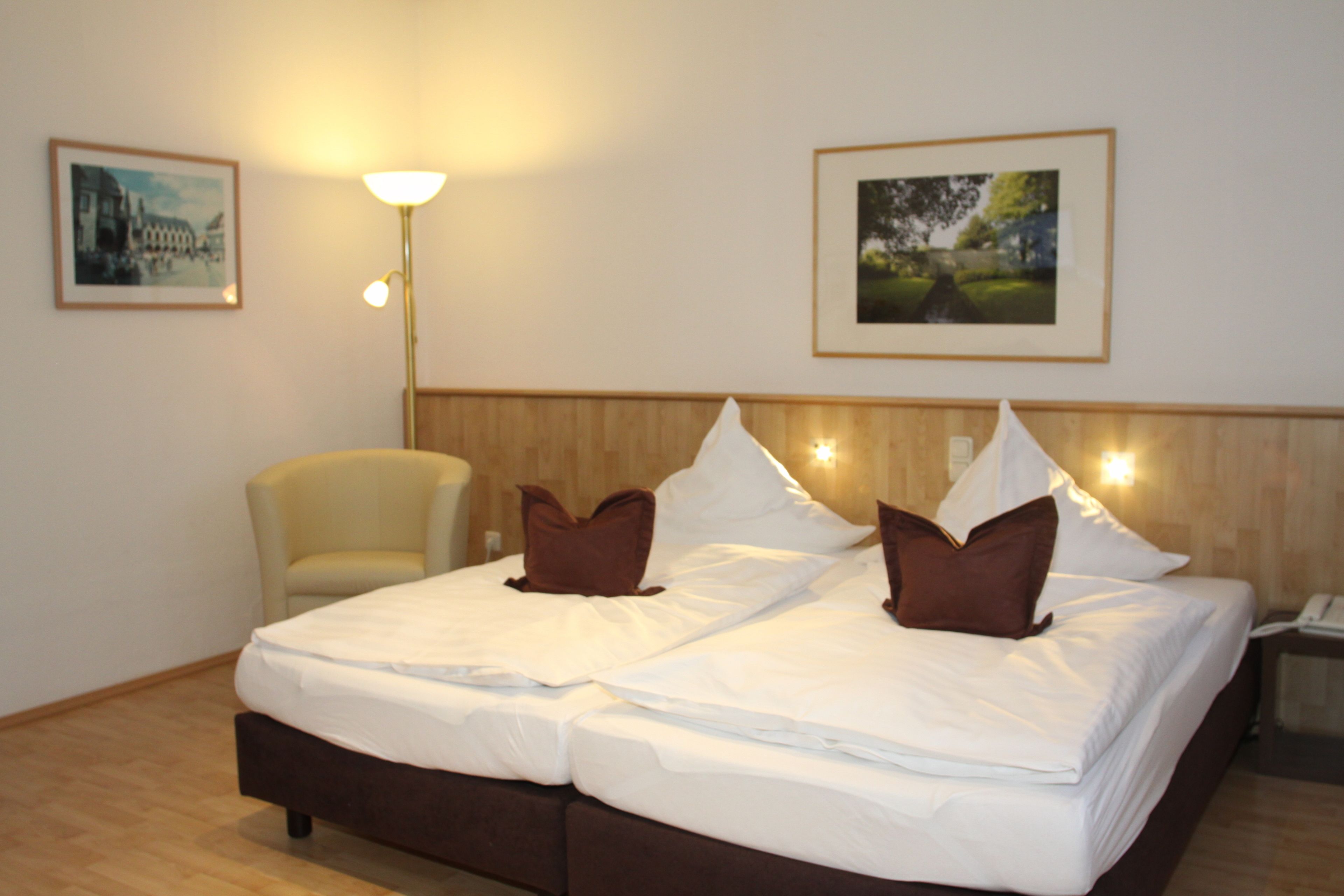 Comfort-Doppelzimmer | Select-Comfort-Betten, Zimmersafe, Schreibtisch, schallisolierte Zimmer