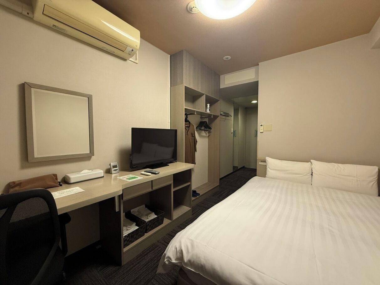 Double Room, Non Smoking (Station side) | Premium bedding, down comforters, blackout drapes, free WiFi