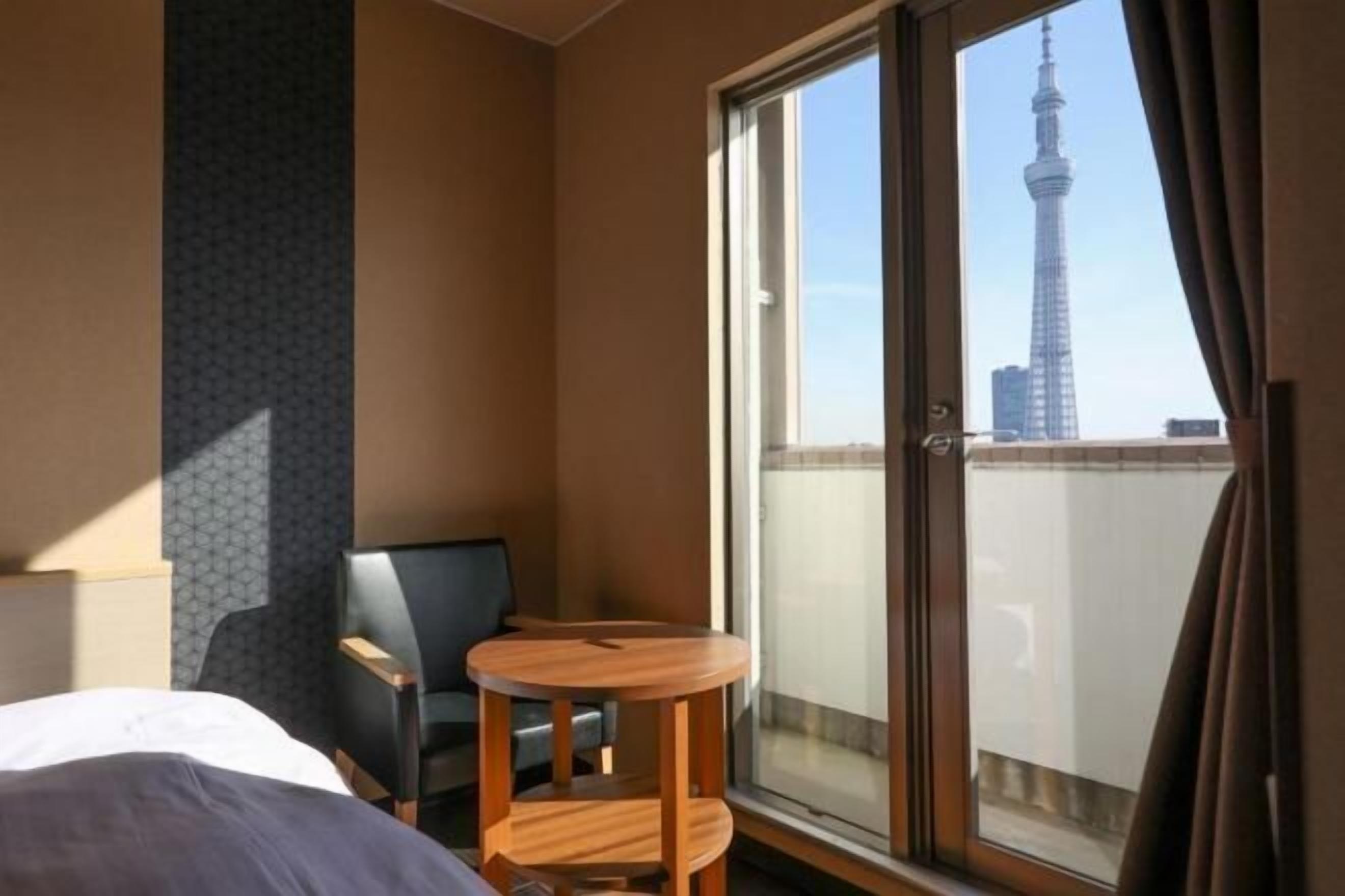 Premium bedding, down duvets, blackout curtains, free WiFi