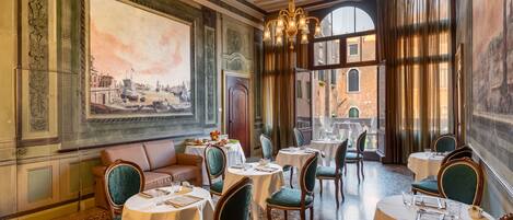 Desayuno buffet incluido todos los días