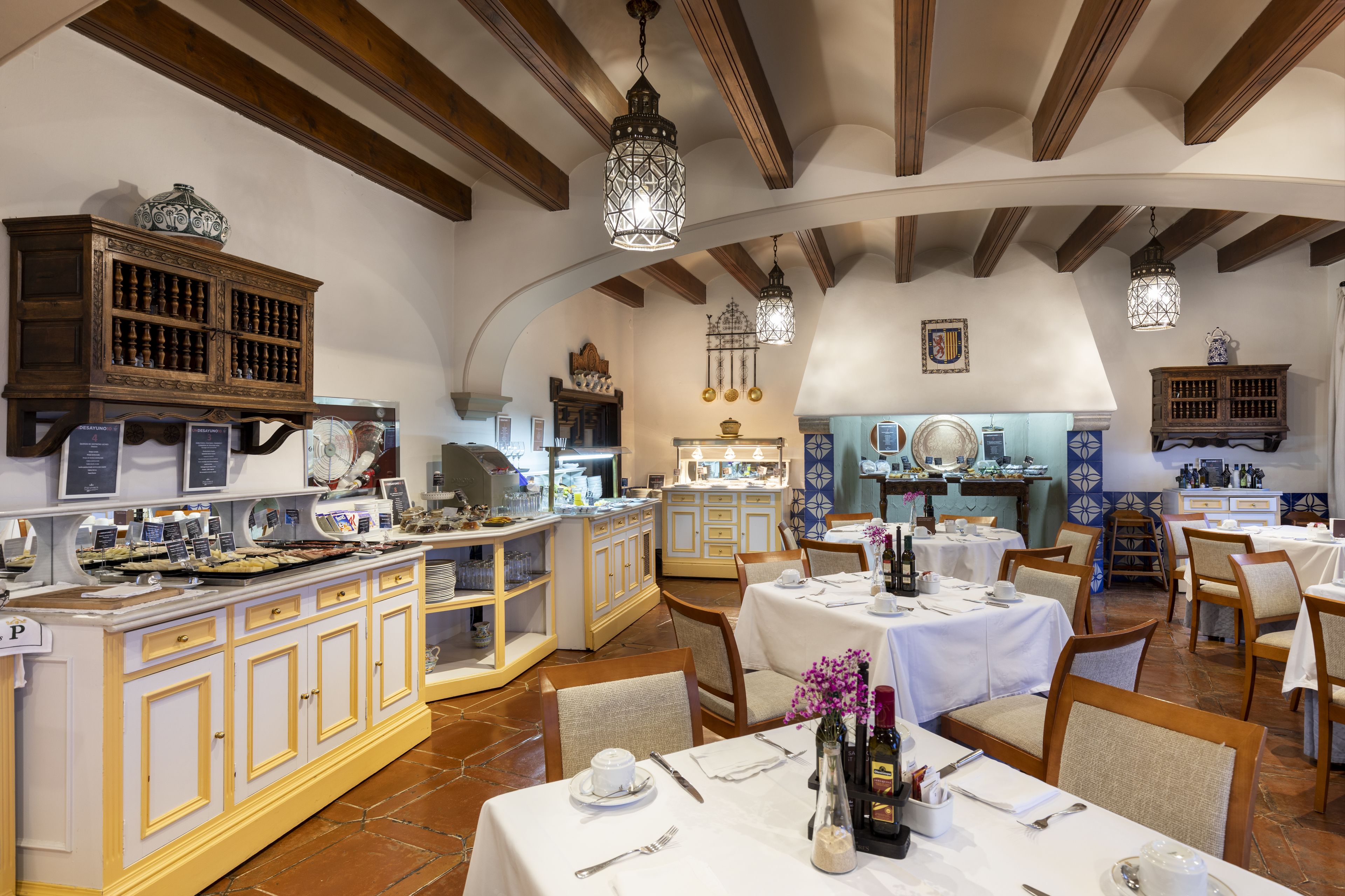 daily buffet breakfast (eur 21 per person)