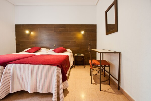 Double Room | Select Comfort beds, desk, cribs/infant beds, rollaway beds