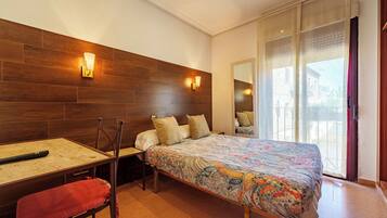 Eenpersoonskamer (for 1 or 2 people) | Select Comfort-bedden, een bureau, gratis wifi