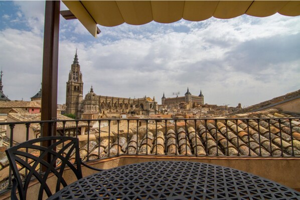 Terrace/patio - Hotel Santa Isabel (Toledo)