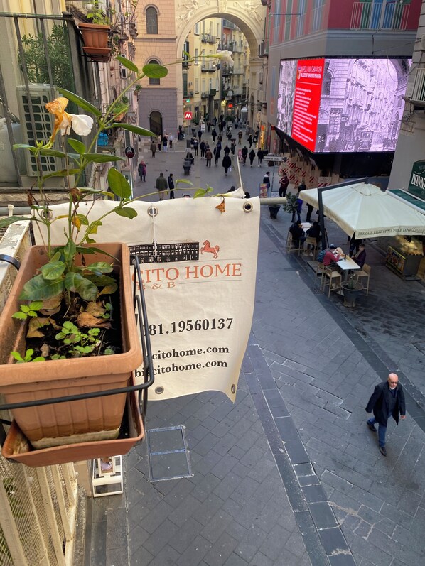 Front of property - B&B Plebiscito Home (Naples)