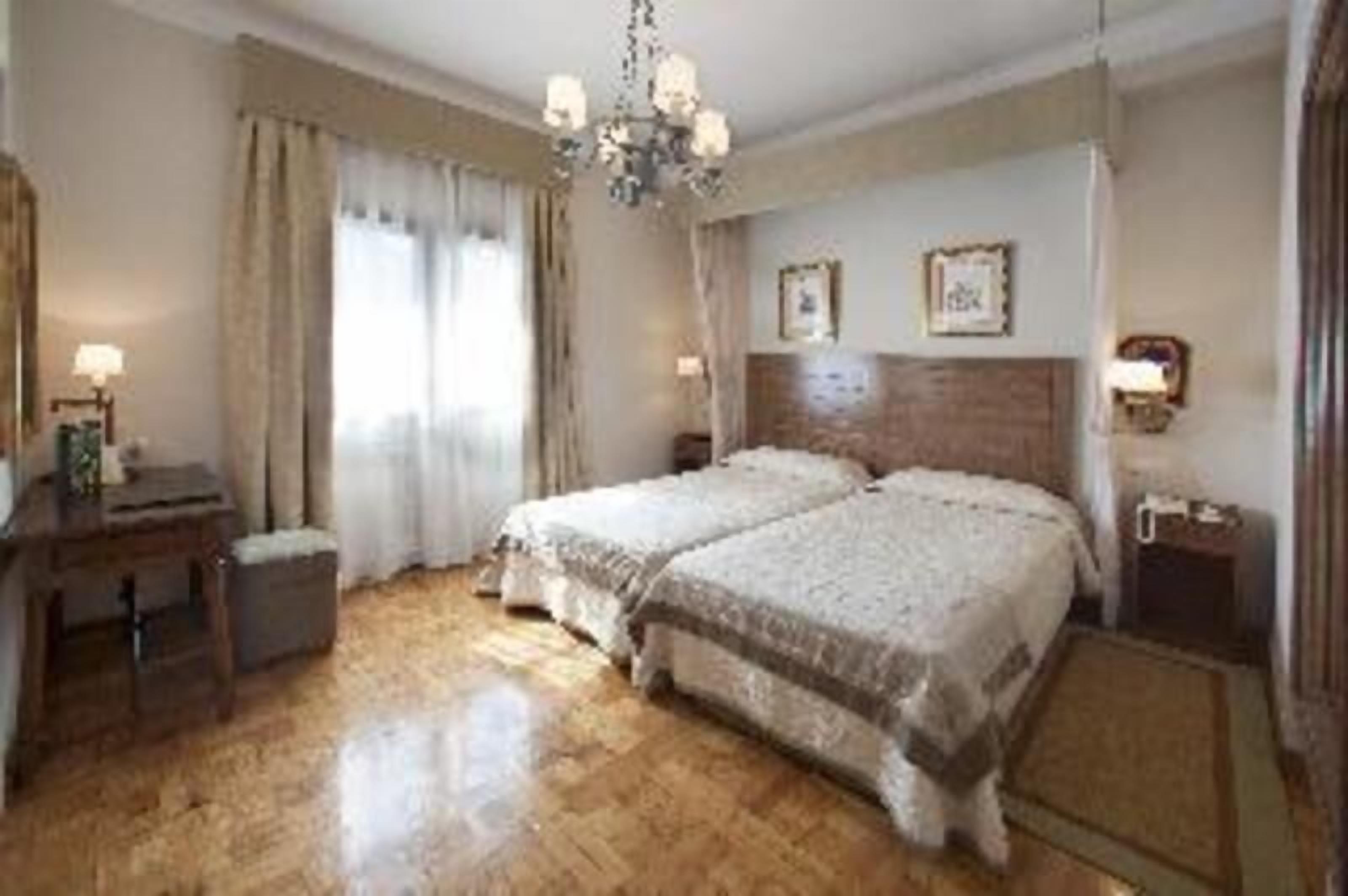 Minibar, in-room safe, desk, blackout curtains